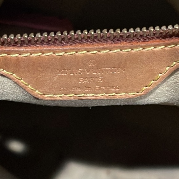 Louis Vuitton Women’s Monogram Looping Shoulder Bag - Picture 10 of 11